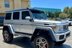 real_estate_mogul_and_car_enthusiast_adds_new_mercedes_benz_g_550_4x4²_to_his_garage_04