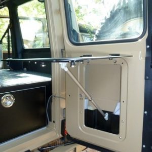 Front Runner 5-Door Double Door Interior Table