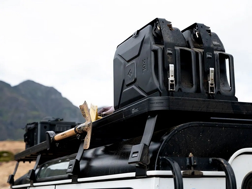 Front Runner Double Jerry Can Holder - Image 2