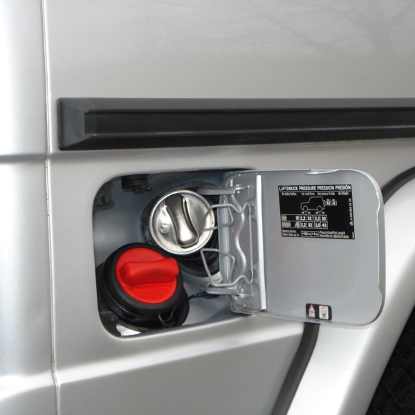 Additional fuel tank interior ca. 50 ltr. for Mercedes G 463 3-doors - Image 2
