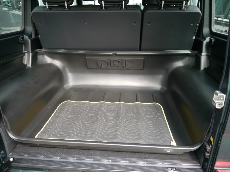 Cargo area tray Mercedes G 460/461 3 doors incl. anti slip mat half loading area