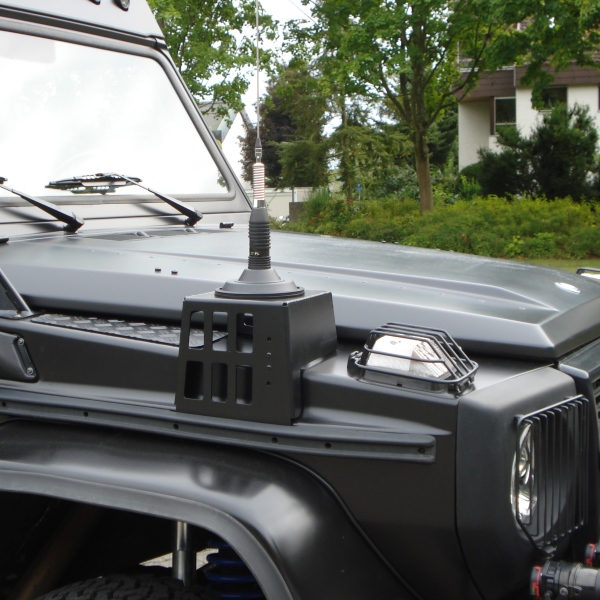 Console Mercedes G fender front left side, black - Image 3