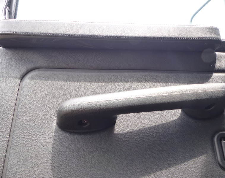 Arm rest at door cover left side, leather black - Image 2