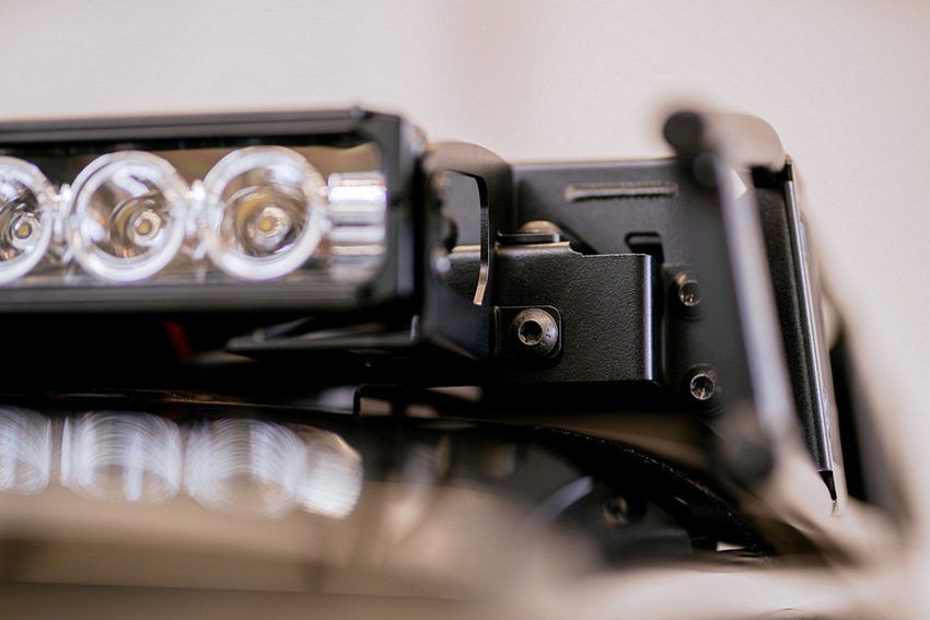 LeTech Light Bar Mounting Brackets – Front Roof Rack Fitment for G-Wagon - Image 3