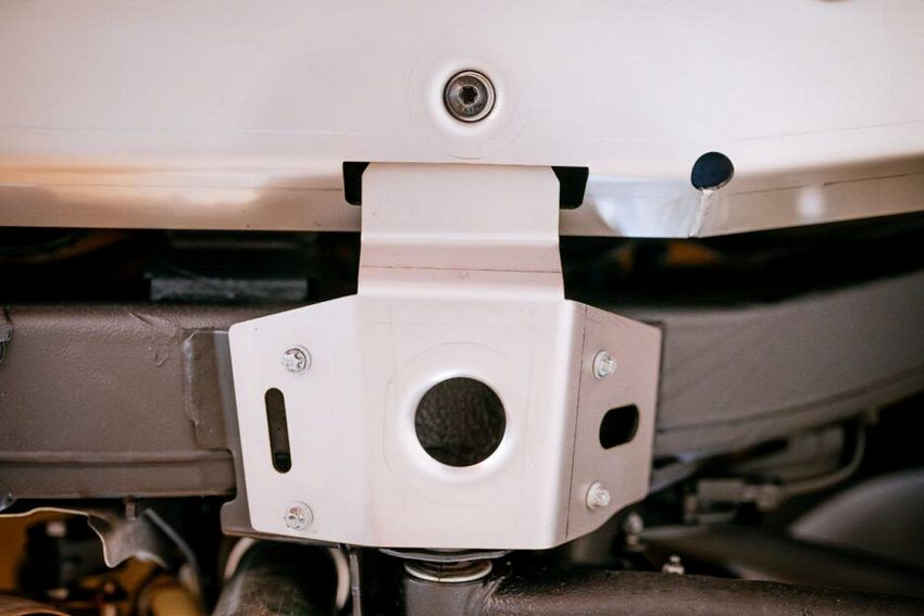 LeTech Underride Guard System – Stainless Steel Skid Plates for G-Wagon Fuel Tank & Transfer Case - Image 2