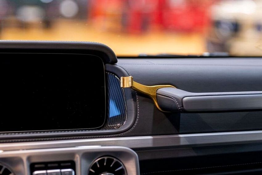 LeTech Mobile Holder for Mercedes G-Wagon W463A / W465 – Secure Smartphone Mount - Image 3