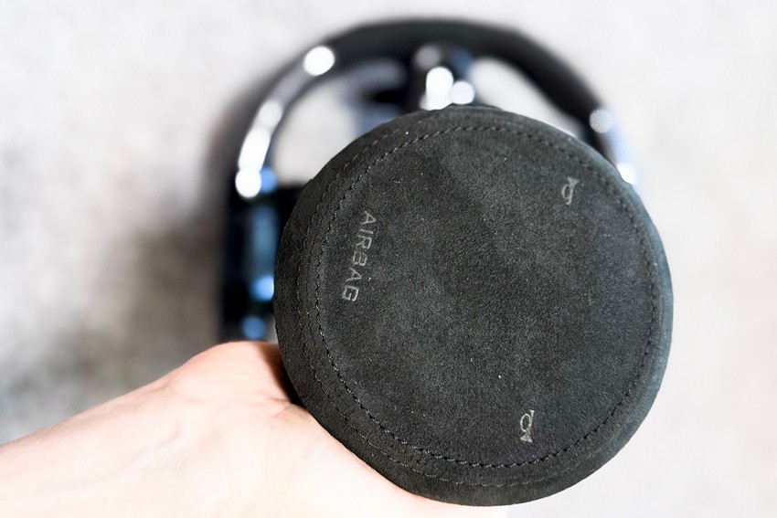 Custom Performance Steering Wheel – Carbon, Leather & Alcantara Suede – Fits 2019–2024 Mercedes-Benz AMG W463A/W464 G63 & AMG Models - Image 9